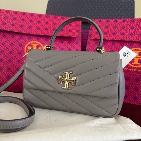 New Tory burch KIRA CHEVRON TOP-HANDLE BAG - Picture 1 of 15